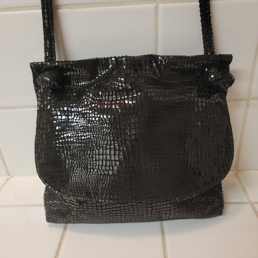 Cache Black Shiny Croc Embossed Bag